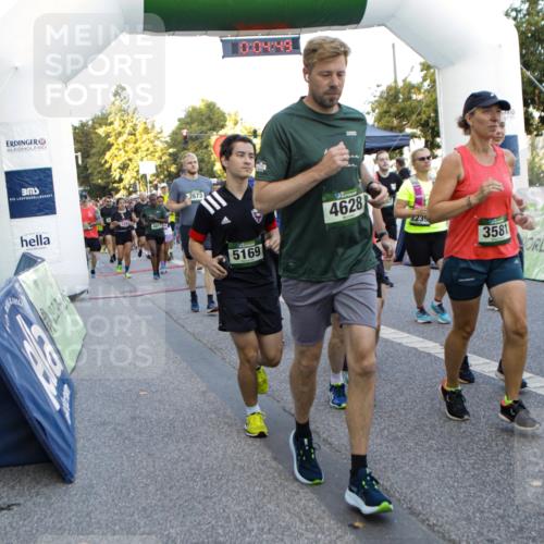 01.09.2024 - BARMER Alsterlauf Kathrin Stürmer Photography http://msf.ph/oto/6976840 01.09.2024 09:13:56 Ziel  meine-sportfotos.de