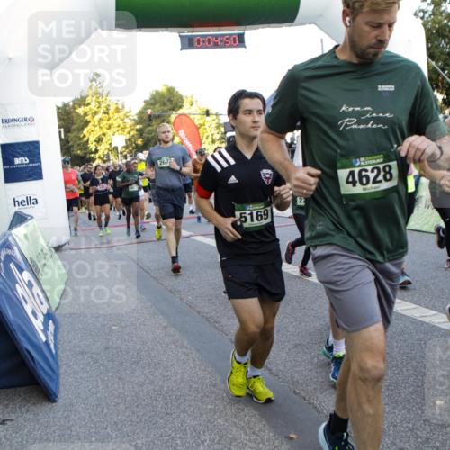 01.09.2024 - BARMER Alsterlauf Kathrin Stürmer Photography http://msf.ph/oto/6976843 01.09.2024 09:13:57 Ziel  meine-sportfotos.de