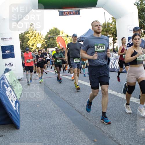 01.09.2024 - BARMER Alsterlauf Kathrin Stürmer Photography http://msf.ph/oto/6976848 01.09.2024 09:13:59 Ziel  meine-sportfotos.de