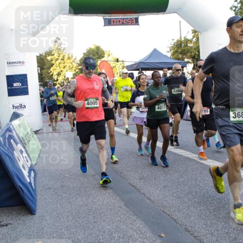 01.09.2024 - BARMER Alsterlauf Kathrin Stürmer Photography http://msf.ph/oto/6976853 01.09.2024 09:14:00 Ziel  meine-sportfotos.de