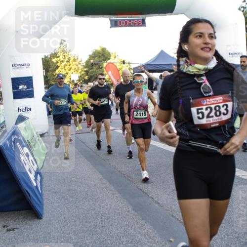 01.09.2024 - BARMER Alsterlauf Kathrin Stürmer Photography http://msf.ph/oto/6976866 01.09.2024 09:14:02 Ziel  meine-sportfotos.de