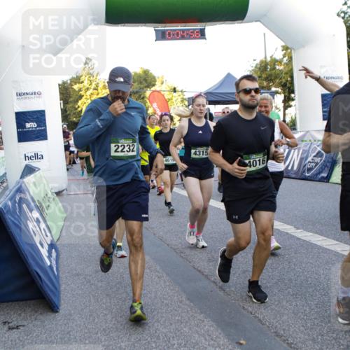01.09.2024 - BARMER Alsterlauf Kathrin Stürmer Photography http://msf.ph/oto/6976878 01.09.2024 09:14:04 Ziel  meine-sportfotos.de