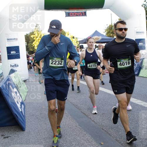 01.09.2024 - BARMER Alsterlauf Kathrin Stürmer Photography http://msf.ph/oto/6976880 01.09.2024 09:14:04 Ziel  meine-sportfotos.de