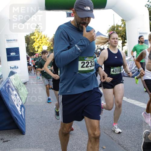 01.09.2024 - BARMER Alsterlauf Kathrin Stürmer Photography http://msf.ph/oto/6976883 01.09.2024 09:14:04 Ziel  meine-sportfotos.de