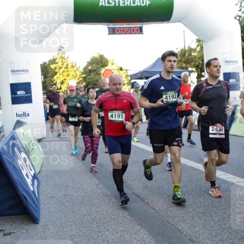 01.09.2024 - BARMER Alsterlauf Kathrin Stürmer Photography http://msf.ph/oto/6976891 01.09.2024 09:14:07 Ziel  meine-sportfotos.de