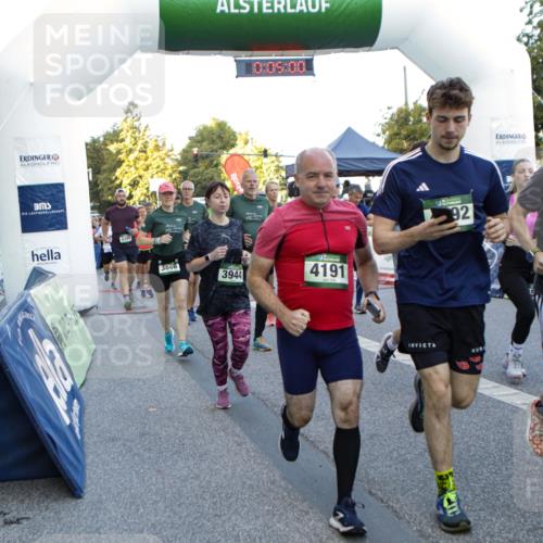 01.09.2024 - BARMER Alsterlauf Kathrin Stürmer Photography http://msf.ph/oto/6976894 01.09.2024 09:14:07 Ziel  meine-sportfotos.de