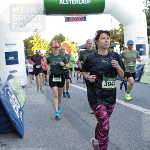 01.09.2024 - BARMER Alsterlauf Kathrin Stürmer Photography http://msf.ph/oto/6976902 01.09.2024 09:14:09 Ziel  meine-sportfotos.de