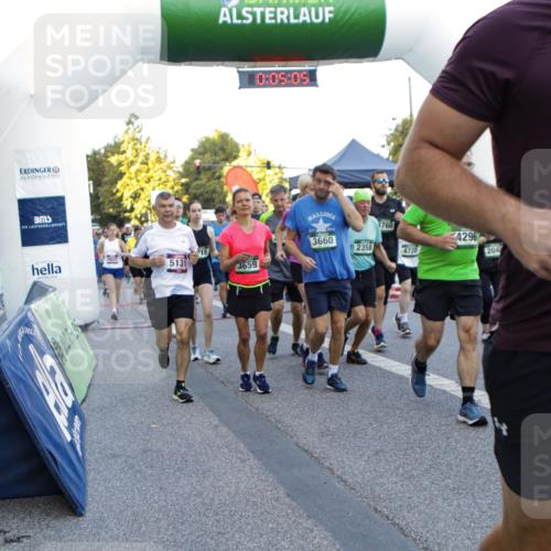01.09.2024 - BARMER Alsterlauf Kathrin Stürmer Photography http://msf.ph/oto/6976916 01.09.2024 09:14:12 Ziel  meine-sportfotos.de