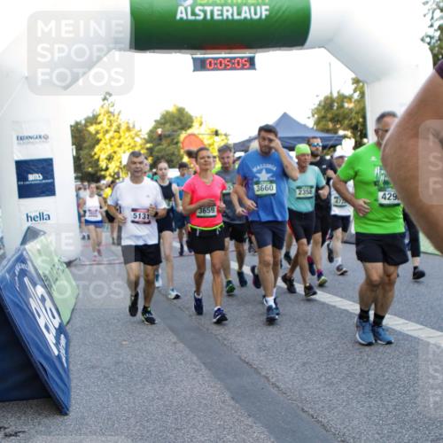 01.09.2024 - BARMER Alsterlauf Kathrin Stürmer Photography http://msf.ph/oto/6976917 01.09.2024 09:14:12 Ziel  meine-sportfotos.de