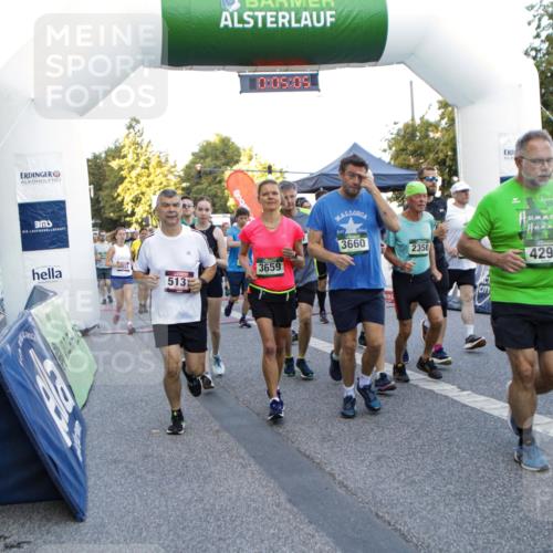 01.09.2024 - BARMER Alsterlauf Kathrin Stürmer Photography http://msf.ph/oto/6976919 01.09.2024 09:14:12 Ziel  meine-sportfotos.de