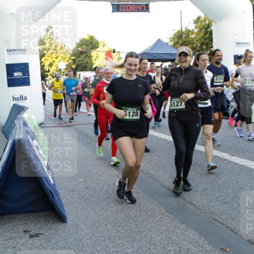 01.09.2024 - BARMER Alsterlauf Kathrin Stürmer Photography http://msf.ph/oto/6976943 01.09.2024 09:08:46 Ziel  meine-sportfotos.de