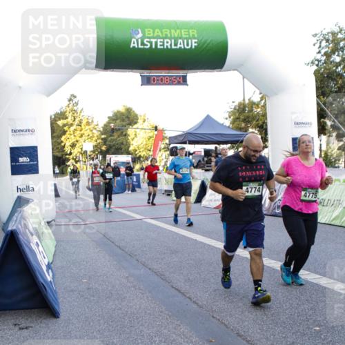 01.09.2024 - BARMER Alsterlauf Kathrin Stürmer Photography http://msf.ph/oto/6976967 01.09.2024 09:08:53 Ziel  meine-sportfotos.de