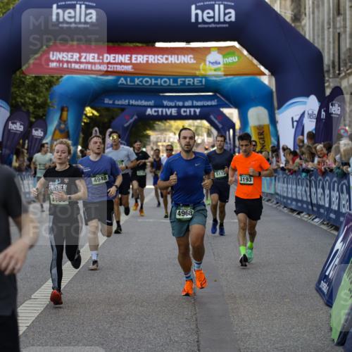 01.09.2024 - BARMER Alsterlauf Kathrin Stürmer Photography http://msf.ph/oto/6977572 01.09.2024 09:46:25 Ziel 2279, 2469, 2756, 2810, 3150, 3193, 3411, 3576, 3715, 4118, 4323, 4671, 4811, 4948, 4968, 5080, 5173, 8091, 8168, 8372, 8384 meine-sportfotos.de
