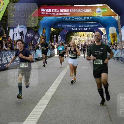 01.09.2024 - BARMER Alsterlauf Kathrin Stürmer Photography http://msf.ph/oto/6977655 01.09.2024 09:47:44 Ziel 2080, 2720, 3064, 4159, 4249, 5004, 8221, 8241 meine-sportfotos.de