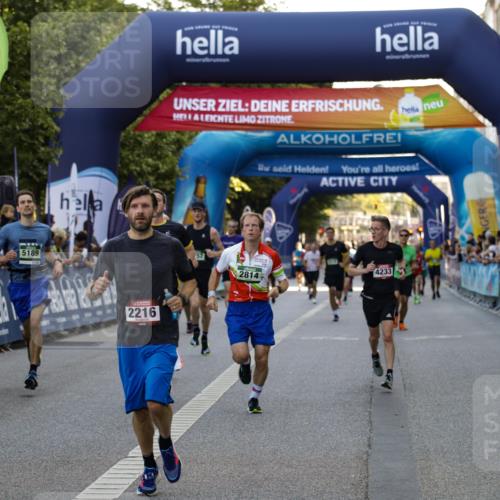 01.09.2024 - BARMER Alsterlauf Kathrin Stürmer Photography http://msf.ph/oto/6977716 01.09.2024 09:49:58 Ziel 2216, 2364, 2578, 2814, 2904, 4233, 4272, 4355, 4710, 4757, 4761, 5189, 5305, 8207 meine-sportfotos.de