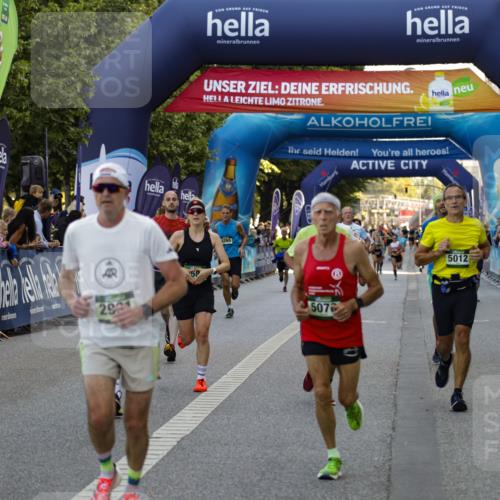 01.09.2024 - BARMER Alsterlauf Kathrin Stürmer Photography http://msf.ph/oto/6977729 01.09.2024 09:50:13 Ziel 2364, 2602, 2700, 2991, 3031, 3647, 4059, 4371, 4380, 4546, 4565, 4589, 4862, 4882, 5012, 5070, 5133, 5228, 5291, 8154, 8265 meine-sportfotos.de