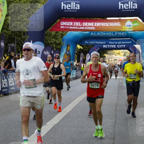 01.09.2024 - BARMER Alsterlauf Kathrin Stürmer Photography http://msf.ph/oto/6977730 01.09.2024 09:50:13 Ziel 2364, 2602, 2700, 2991, 3031, 3647, 4059, 4371, 4380, 4546, 4565, 4589, 4862, 4882, 5012, 5070, 5133, 5228, 5291, 8154, 8265 meine-sportfotos.de
