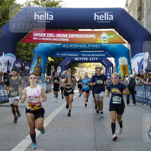 01.09.2024 - BARMER Alsterlauf Kathrin Stürmer Photography http://msf.ph/oto/6977737 01.09.2024 09:50:27 Ziel 2411, 2987, 3280, 3813, 4002, 4035, 4067, 4289, 4546, 4623, 4784, 4862, 4882, 4910, 5140, 5164, 5295, 8154 meine-sportfotos.de