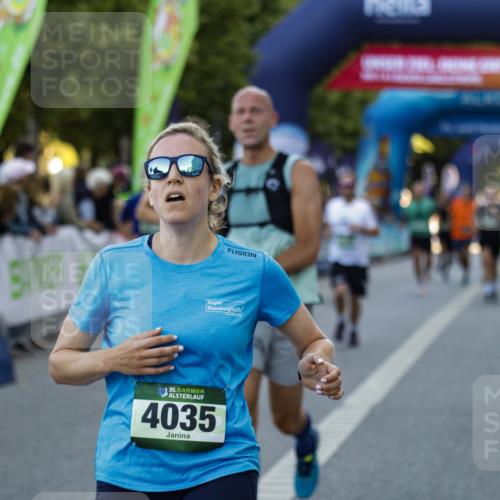 01.09.2024 - BARMER Alsterlauf Kathrin Stürmer Photography http://msf.ph/oto/6977743 01.09.2024 09:50:34 Ziel 2411, 2480, 2538, 2957, 2987, 3280, 3813, 3890, 4002, 4035, 4228, 4289, 4306, 4623, 4662, 5140, 5250, 5295, 8115 meine-sportfotos.de
