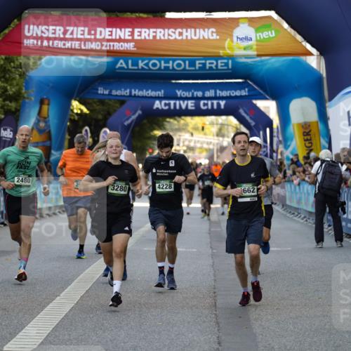 01.09.2024 - BARMER Alsterlauf Kathrin Stürmer Photography http://msf.ph/oto/6977746 01.09.2024 09:50:37 Ziel 2189, 2411, 2480, 2538, 2957, 3280, 3813, 3890, 4002, 4095, 4183, 4228, 4289, 4306, 4321, 4467, 4662, 5250, 5295, 8115 meine-sportfotos.de