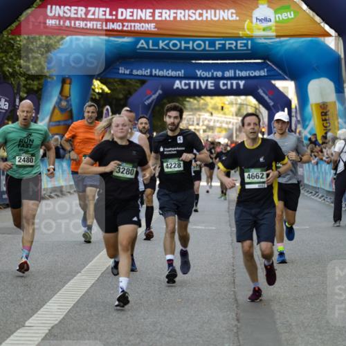 01.09.2024 - BARMER Alsterlauf Kathrin Stürmer Photography http://msf.ph/oto/6977751 01.09.2024 09:50:38 Ziel 2189, 2480, 2538, 2957, 3280, 3813, 3890, 4002, 4095, 4183, 4228, 4289, 4306, 4321, 4467, 4662, 4916, 5250, 5295, 8115 meine-sportfotos.de