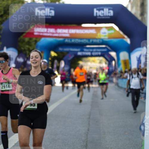 01.09.2024 - BARMER Alsterlauf Kathrin Stürmer Photography http://msf.ph/oto/6977763 01.09.2024 09:51:01 Ziel 2450, 2916, 2994, 3391, 3663, 4100, 4115, 5010, 5181, 5256, 5289, 8295 meine-sportfotos.de