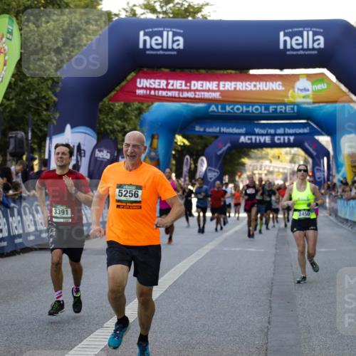 01.09.2024 - BARMER Alsterlauf Kathrin Stürmer Photography http://msf.ph/oto/6977771 01.09.2024 09:51:05 Ziel 2450, 2650, 2994, 3391, 3663, 3794, 4100, 4238, 4678, 4780, 5129, 5134, 5256, 5272, 5289 meine-sportfotos.de