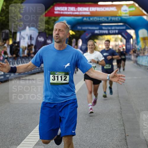 01.09.2024 - BARMER Alsterlauf Kathrin Stürmer Photography http://msf.ph/oto/6977797 01.09.2024 09:51:58 Ziel 3112, 3133, 3430, 3605, 3942, 4343, 4375, 4536, 4700, 4958, 5268, 5277, 8322 meine-sportfotos.de