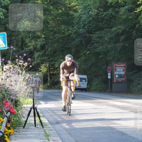 08.09.2024 - Stadtparktriathlon Zöllner http://msf.ph/oto/6979290 08.09.2024 08:50:27 Radfahren 1, 19, 22, 32, 86 meine-sportfotos.de