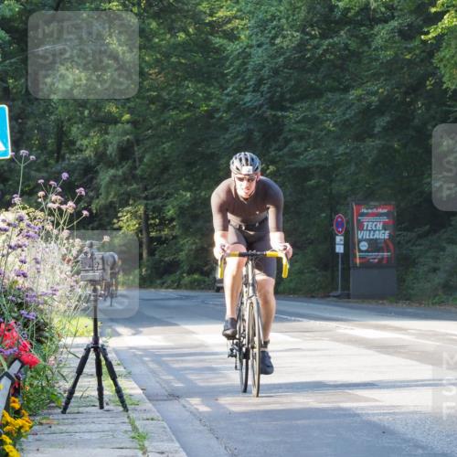 08.09.2024 - Stadtparktriathlon Zöllner http://msf.ph/oto/6979294 08.09.2024 08:50:27 Radfahren 1, 19, 22, 32, 86 meine-sportfotos.de