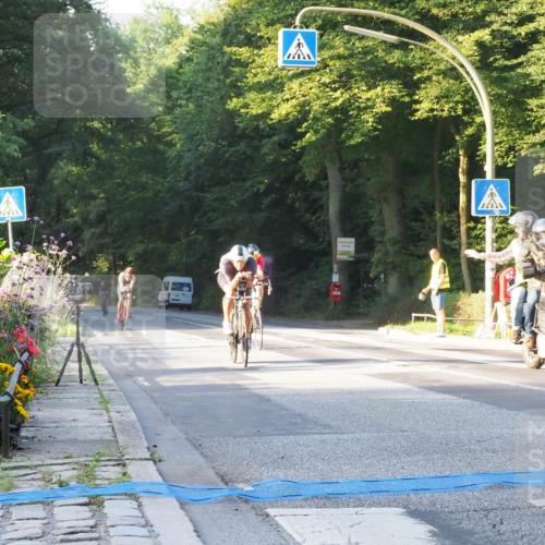 08.09.2024 - Stadtparktriathlon Zöllner http://msf.ph/oto/6979504 08.09.2024 08:52:35 Radfahren 15, 21, 27, 28, 37, 63, 74, 76, 85 meine-sportfotos.de