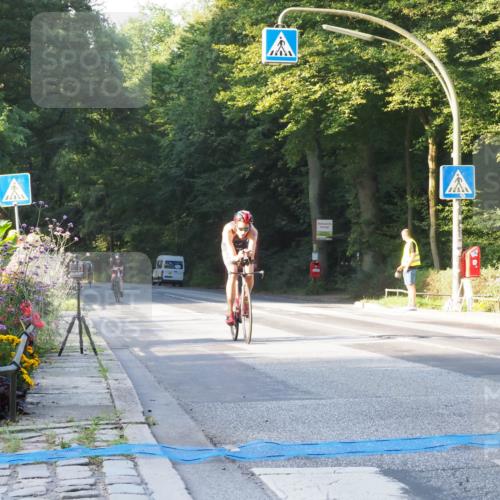 08.09.2024 - Stadtparktriathlon Zöllner http://msf.ph/oto/6979525 08.09.2024 08:52:37 Radfahren 15, 21, 27, 28, 37, 74, 85 meine-sportfotos.de
