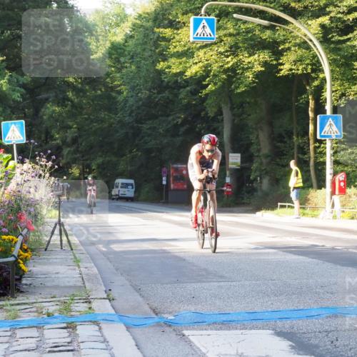 08.09.2024 - Stadtparktriathlon Zöllner http://msf.ph/oto/6979528 08.09.2024 08:52:38 Radfahren 15, 21, 27, 28, 37, 74, 85 meine-sportfotos.de