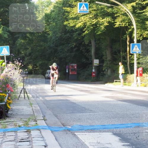 08.09.2024 - Stadtparktriathlon Zöllner http://msf.ph/oto/6979547 08.09.2024 08:52:39 Radfahren 15, 27, 28, 37, 74, 85 meine-sportfotos.de