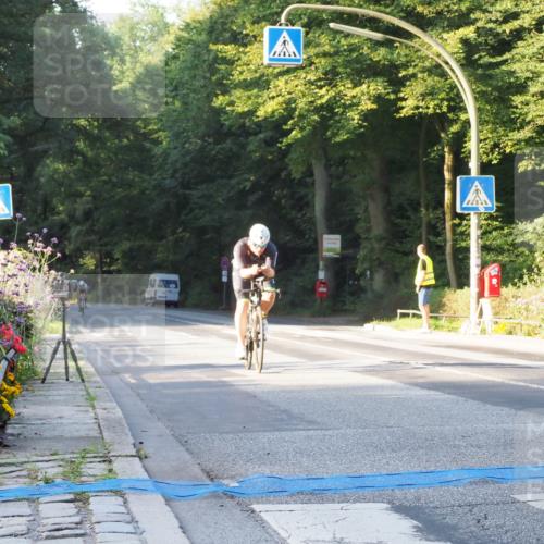 08.09.2024 - Stadtparktriathlon Zöllner http://msf.ph/oto/6979552 08.09.2024 08:52:45 Radfahren 41, 57, 74 meine-sportfotos.de