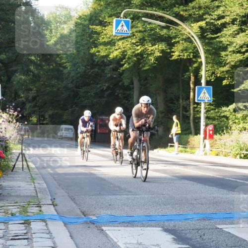 08.09.2024 - Stadtparktriathlon Zöllner http://msf.ph/oto/6979569 08.09.2024 08:53:06 Radfahren 4, 30, 42, 45 meine-sportfotos.de