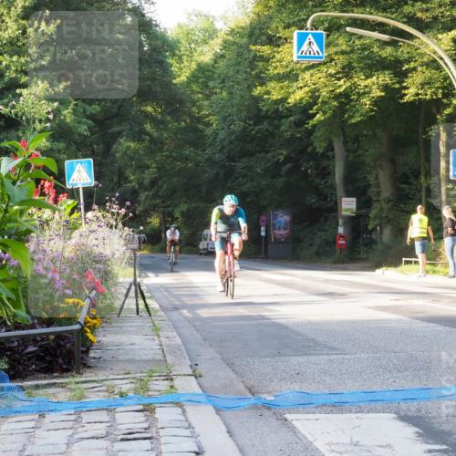 08.09.2024 - Stadtparktriathlon Zöllner http://msf.ph/oto/6979600 08.09.2024 08:53:27 Radfahren 8, 58, 60, 67 meine-sportfotos.de