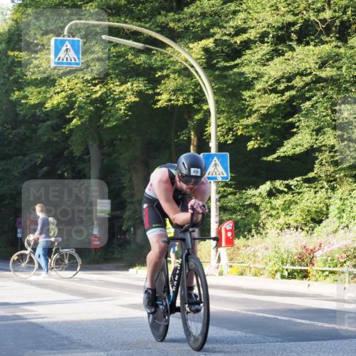 08.09.2024 - Stadtparktriathlon Zöllner http://msf.ph/oto/6979659 08.09.2024 08:54:18 Radfahren 64, 69 meine-sportfotos.de