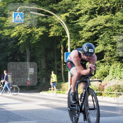 08.09.2024 - Stadtparktriathlon Zöllner http://msf.ph/oto/6979661 08.09.2024 08:54:18 Radfahren 64, 69 meine-sportfotos.de