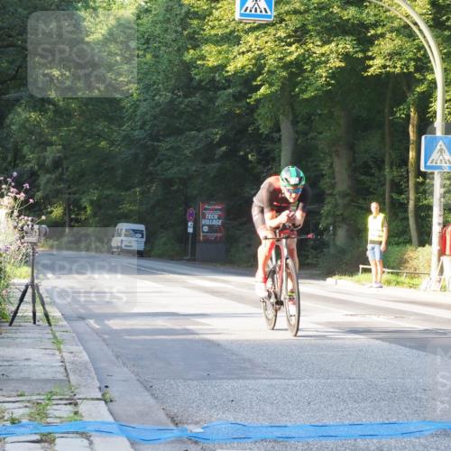 08.09.2024 - Stadtparktriathlon Zöllner http://msf.ph/oto/6979688 08.09.2024 08:55:03 Radfahren 11 meine-sportfotos.de