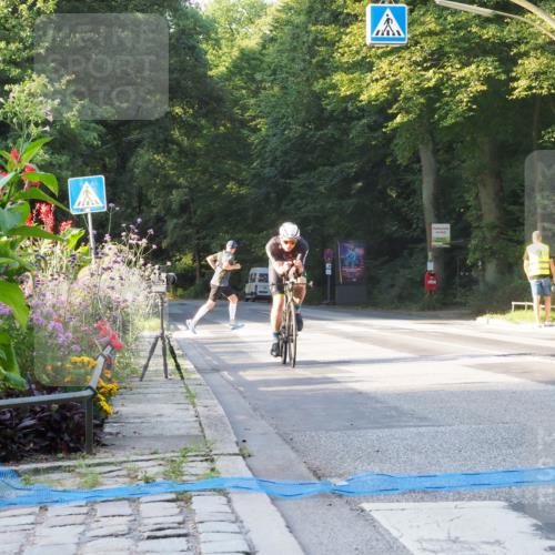 08.09.2024 - Stadtparktriathlon Zöllner http://msf.ph/oto/6979825 08.09.2024 08:57:09 Radfahren 77 meine-sportfotos.de