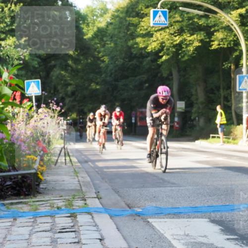 08.09.2024 - Stadtparktriathlon Zöllner http://msf.ph/oto/6979935 08.09.2024 08:58:14 Radfahren 15, 21, 23, 31, 35, 37, 40, 55, 63, 72 meine-sportfotos.de