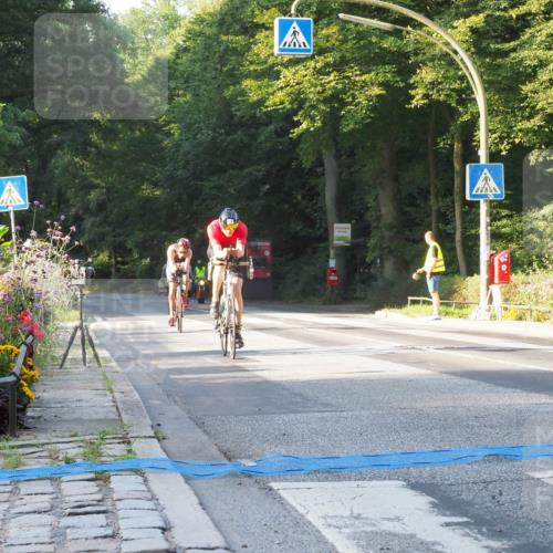 08.09.2024 - Stadtparktriathlon Zöllner http://msf.ph/oto/6980055 08.09.2024 08:58:55 Radfahren 27, 28, 57, 74 meine-sportfotos.de