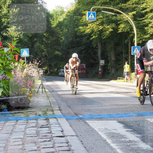 08.09.2024 - Stadtparktriathlon Zöllner http://msf.ph/oto/6980316 08.09.2024 09:01:55 Radfahren 1, 5, 49, 59, 68 meine-sportfotos.de