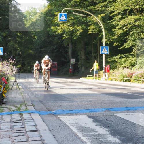 08.09.2024 - Stadtparktriathlon Zöllner http://msf.ph/oto/6980334 08.09.2024 09:02:24 Radfahren 48, 51, 92, 99, 102 meine-sportfotos.de
