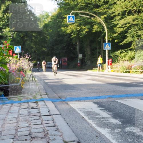 08.09.2024 - Stadtparktriathlon Zöllner http://msf.ph/oto/6980495 08.09.2024 09:03:46 Radfahren 2, 15, 21, 25, 26, 44, 63, 80, 94, 109 meine-sportfotos.de