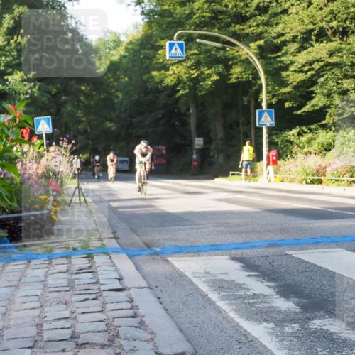 08.09.2024 - Stadtparktriathlon Zöllner http://msf.ph/oto/6980498 08.09.2024 09:03:46 Radfahren 2, 15, 21, 25, 26, 44, 63, 80, 94, 109 meine-sportfotos.de