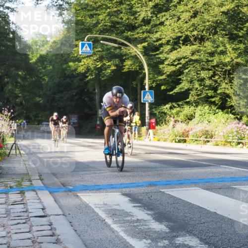 08.09.2024 - Stadtparktriathlon Zöllner http://msf.ph/oto/6980580 08.09.2024 09:03:57 Radfahren 15, 20, 21, 31, 35, 37, 40, 44, 54, 63, 71, 72, 76, 83, 89, 94 meine-sportfotos.de