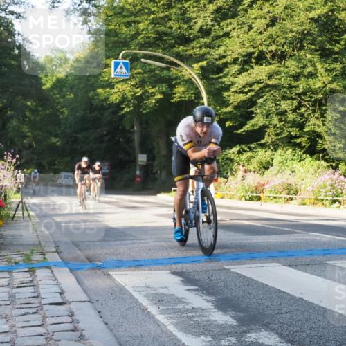 08.09.2024 - Stadtparktriathlon Zöllner http://msf.ph/oto/6980581 08.09.2024 09:03:57 Radfahren 15, 20, 21, 31, 35, 37, 40, 44, 54, 63, 71, 72, 76, 83, 89, 94 meine-sportfotos.de