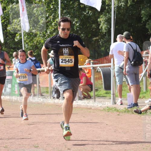 08.09.2024 - Airport Race Strokosch-Dieckow http://msf.ph/oto/6980651 08.09.2024 12:15:32 Ziel 73, 175, 1290, 2545, 2630, 2788, 2822, 2888 meine-sportfotos.de